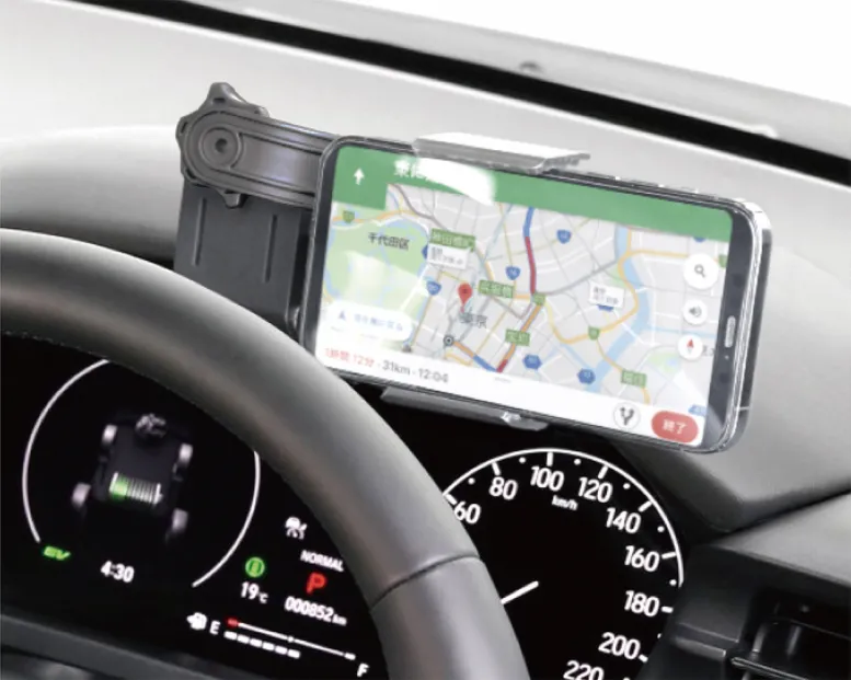 メーターフード脇に設置してデッドスペース活用【目利き百選】010(スマホホルダー)