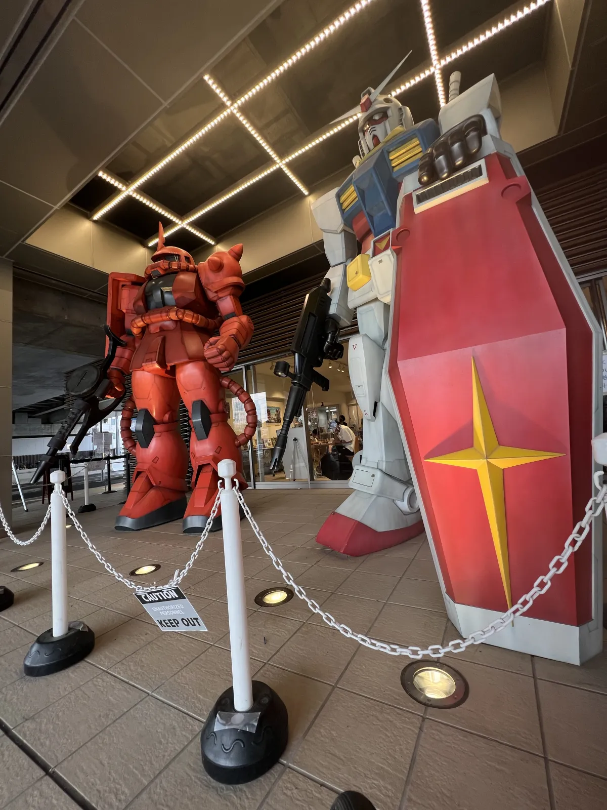 ドライブでガンダム見に行きました。場所わかります？