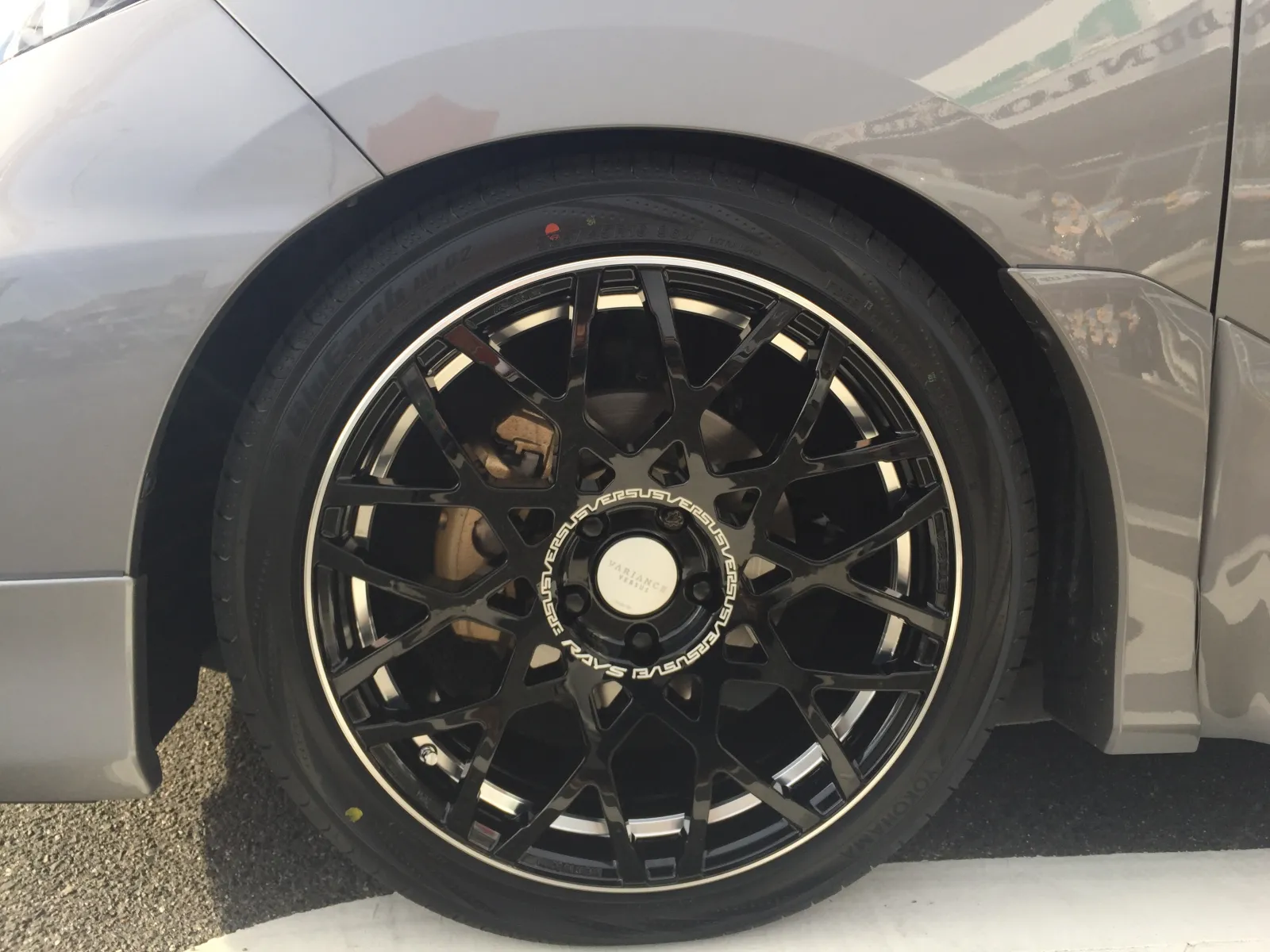 変わったデザインですが、気に入ってます