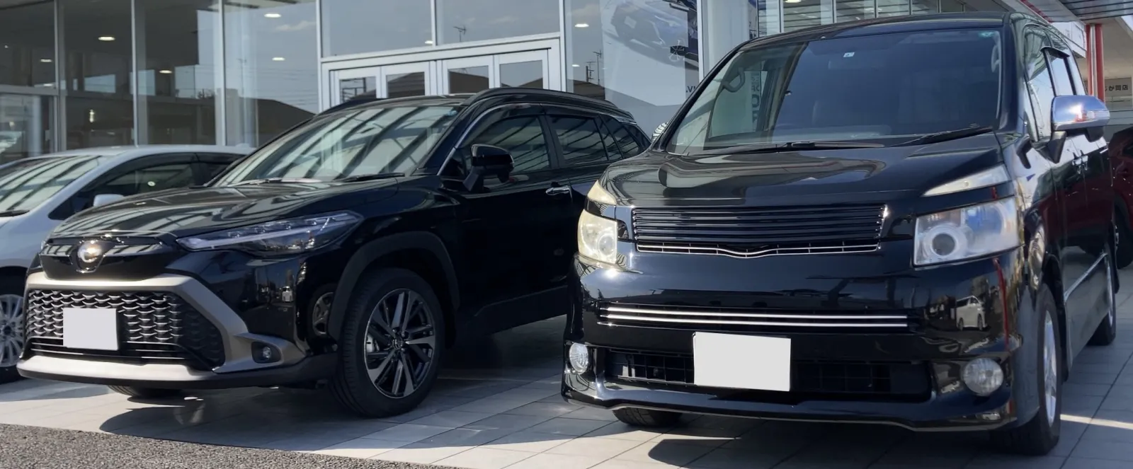 前車70VOXYと共に