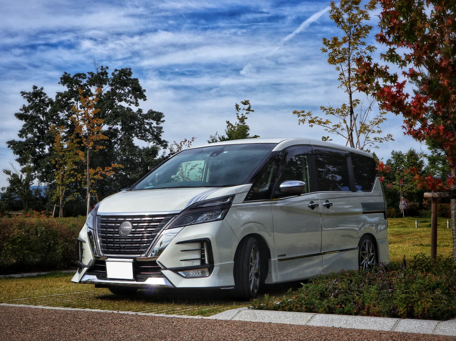最近、青空の下で愛車撮ってないなぁー😭