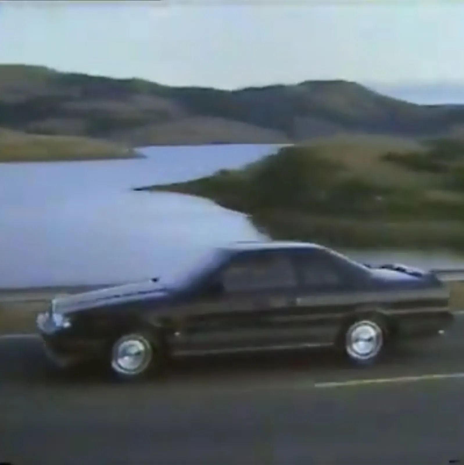 自動車CM史における名作 | ニッサン スカイライン カーライフ 