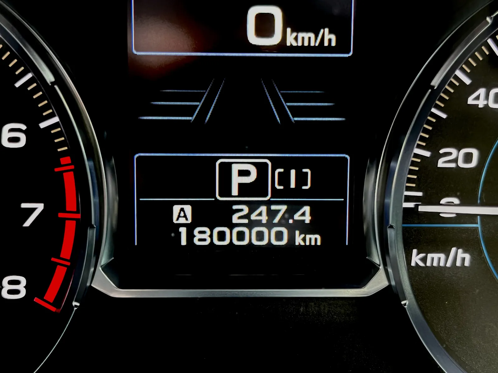 2015年12月に納車以来7年3ヶ月。
ついに18万突破です。