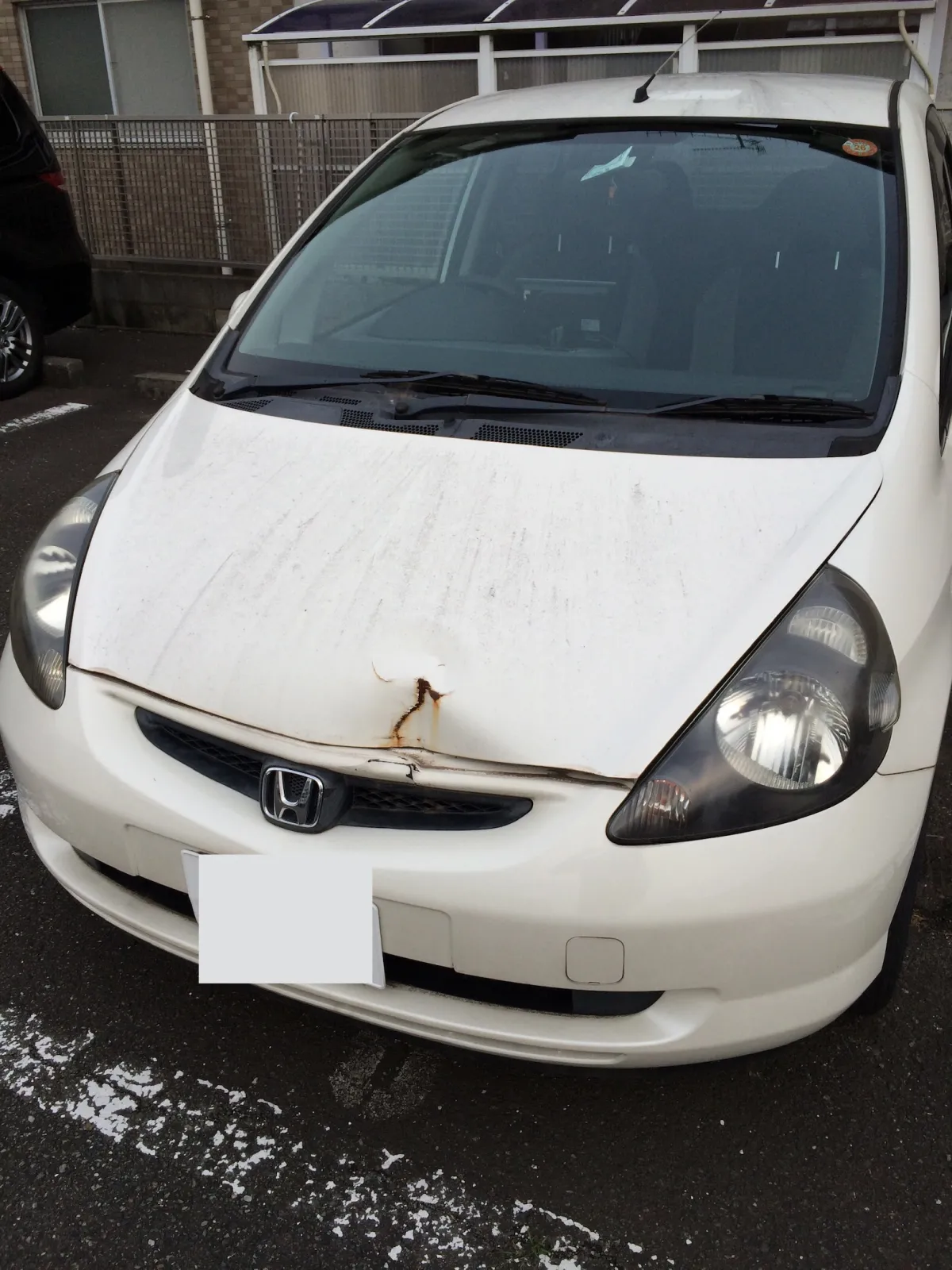 この時は乗る機会が少なくて、久々に駐車場に行ってみたら何者かにガツンとやられていた💦