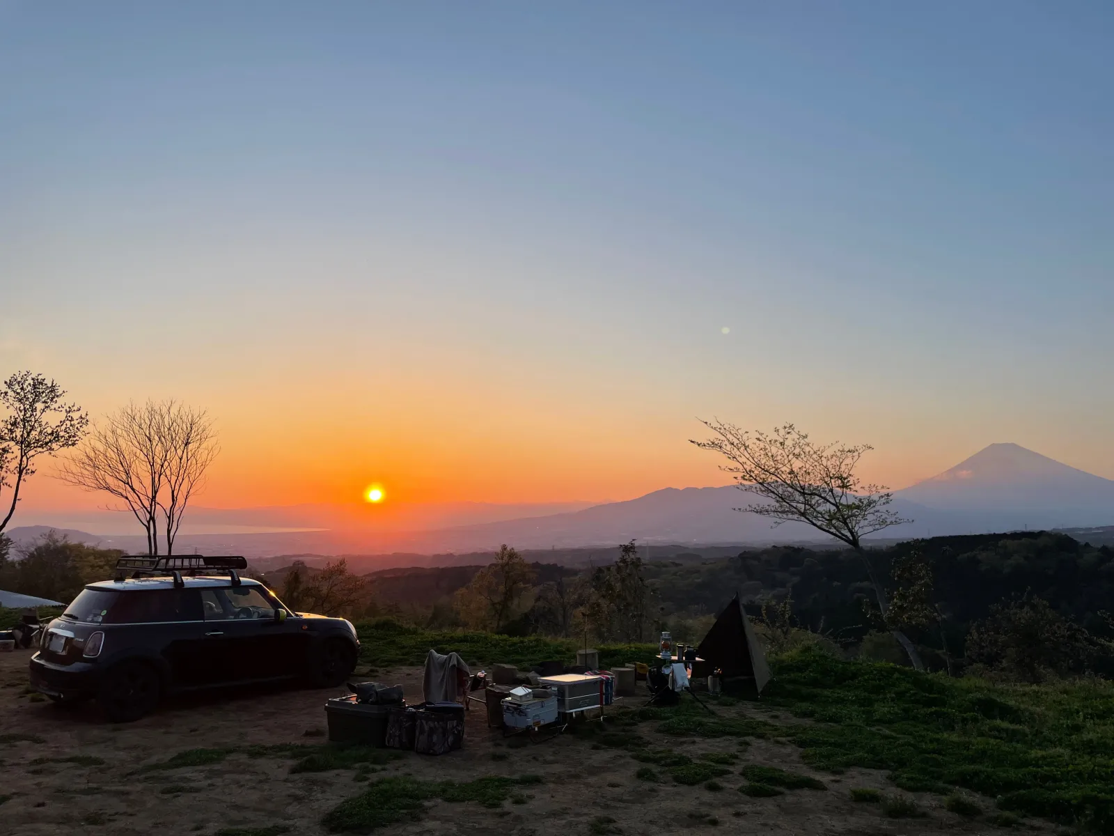 富士山と夕焼けとミニ