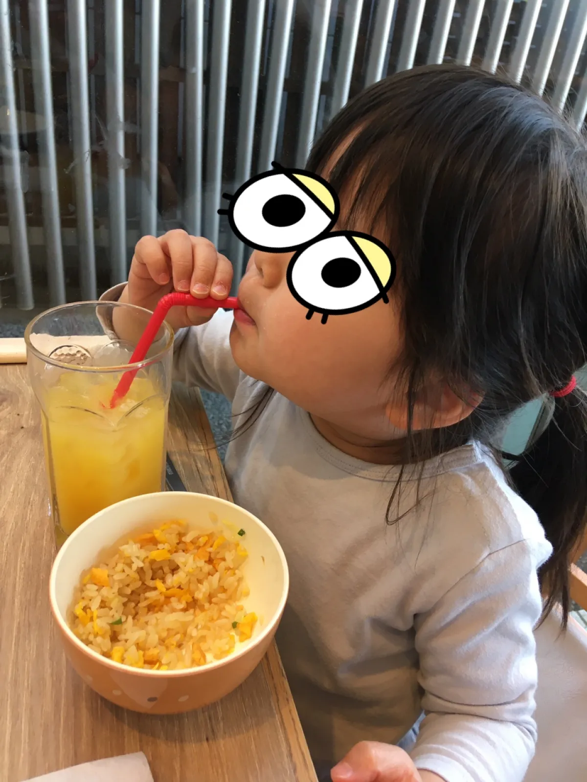 娘と2人、フリードでお出かけ！
リクエストに答えて、近くの屋内遊具施設に行って、お昼はミスドのチャーハン！
これが最近のお気に入り😊