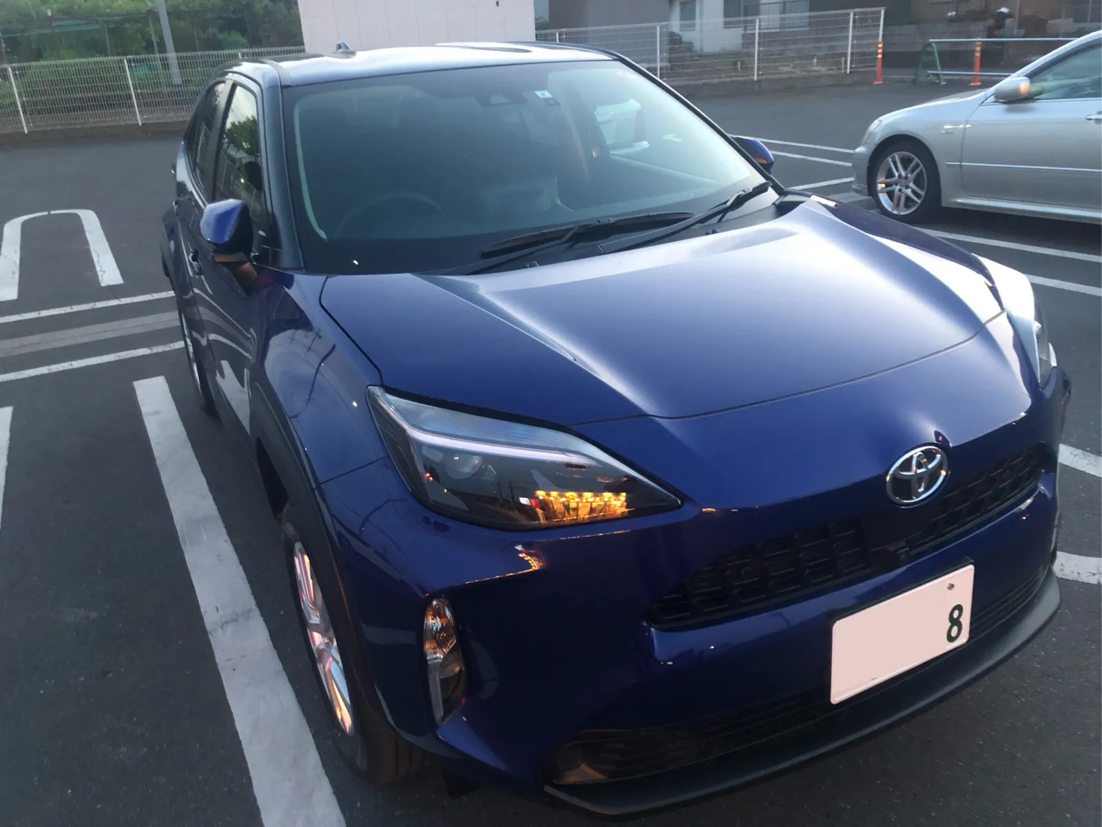 絶妙なタイミングで雨が降り車が汚れていく
GWは洗車しよ！
今日は仕事です。
電車空いてるな〜
