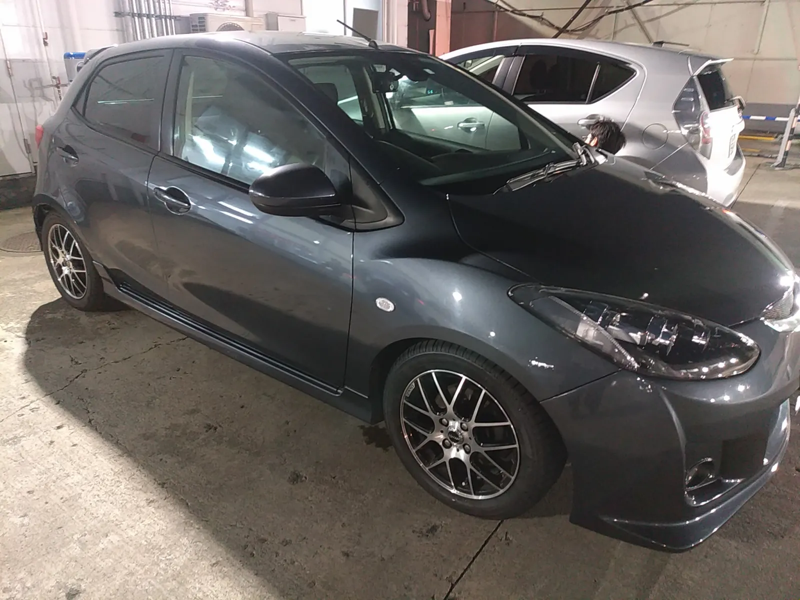 #きーぼさんの防備録
2023/05/28
ボディ下回りスチーム洗浄
3300円
ODO:171238km
東京板金塗装

冬季間にボディ下回りにこびりついたと思われる、サビの原因「塩カル」を除去する為、ボディ下回りスチーム洗浄をしてもらった。まずまず良心的な作業料金。
https://twitter.com/maru_urara_/status/1652237956302917633