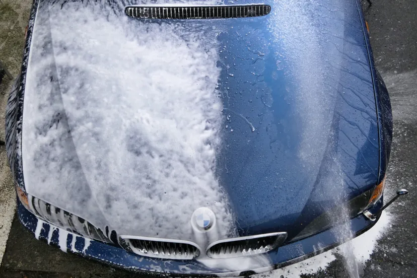 水形の変更、水量の調整、ノズルの角度調整も思うまま！【洗車用具の選び方】洗車をグッと楽にして時短も実現する散水用品編
