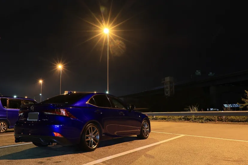 夜のパーキング