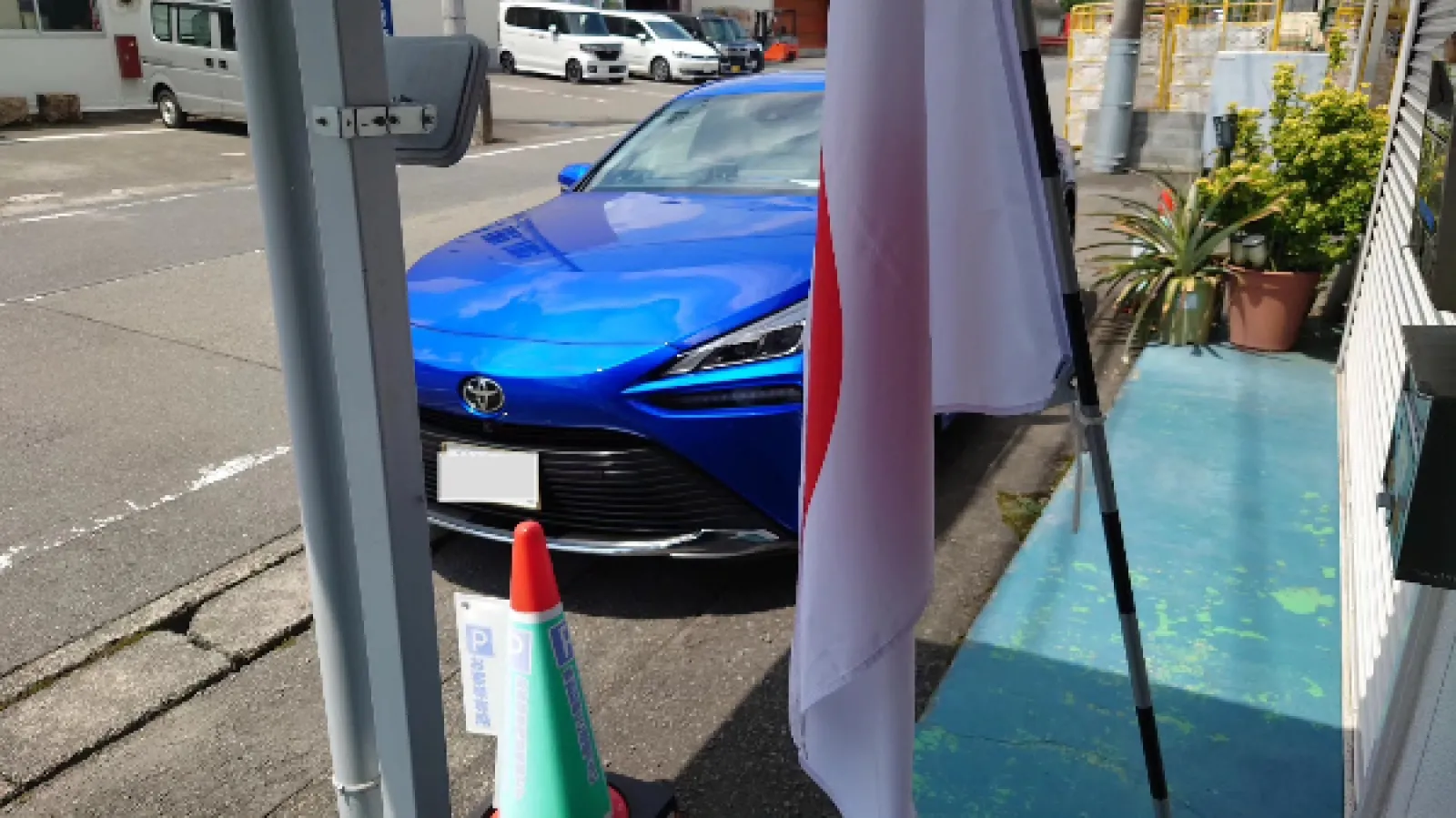 新車の臭いを飛ばすべく、天日干し(*^▽^*)