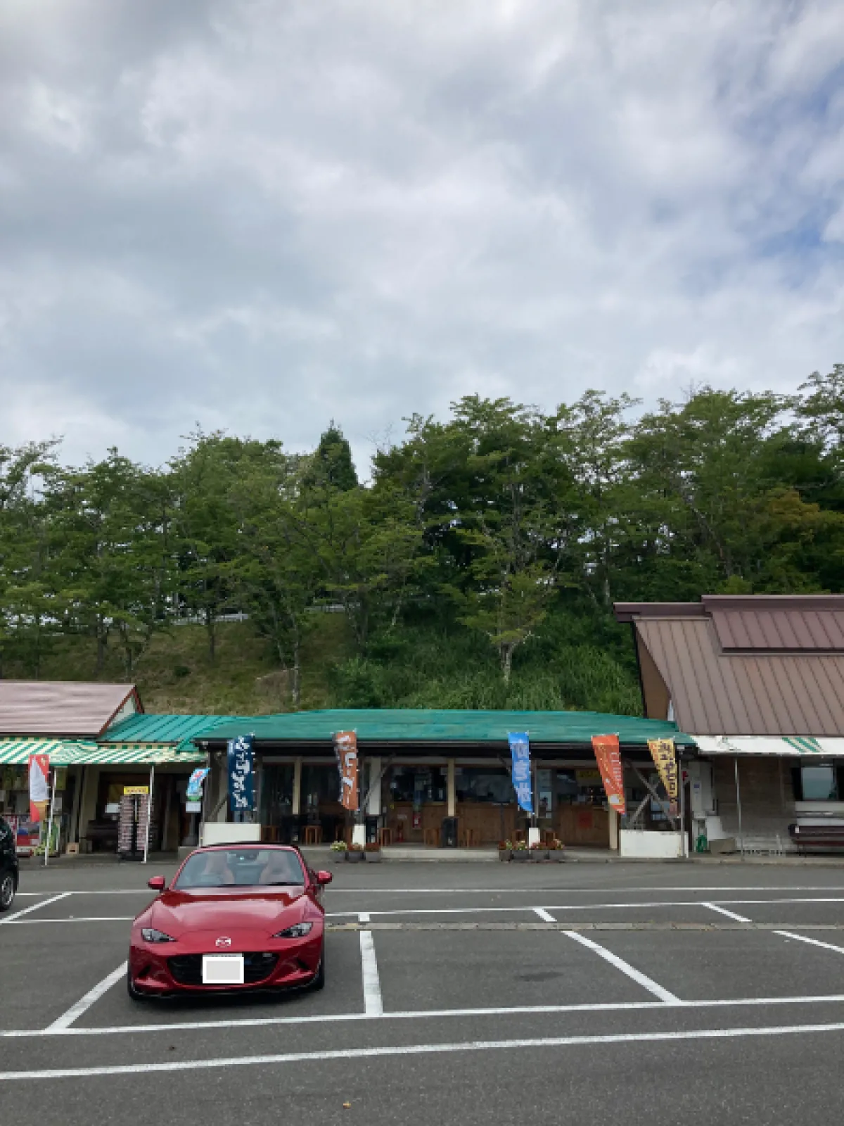 滋賀県に行けば琵琶湖‼️
奥琵琶湖ドライブウェイにも行ってきました😄
風が強くて大変でしたが日差しがあっても比較的涼しく感じました‼️
奥琵琶湖ドライブウェイも初めてでしたが琵琶湖を眺めながらのドライブは最高でさした‼️