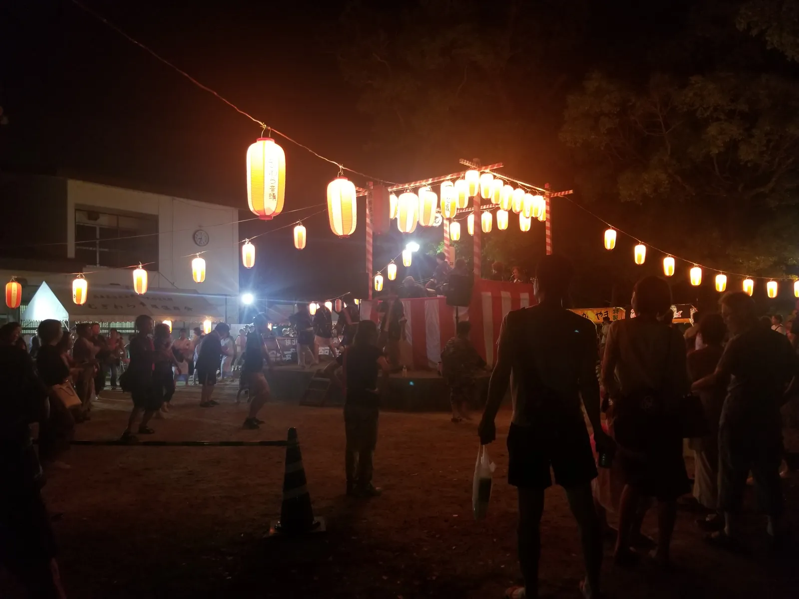 虫の音が聞こえます・・・夏の終わりを感じさせる盆踊り！(#^.^#)