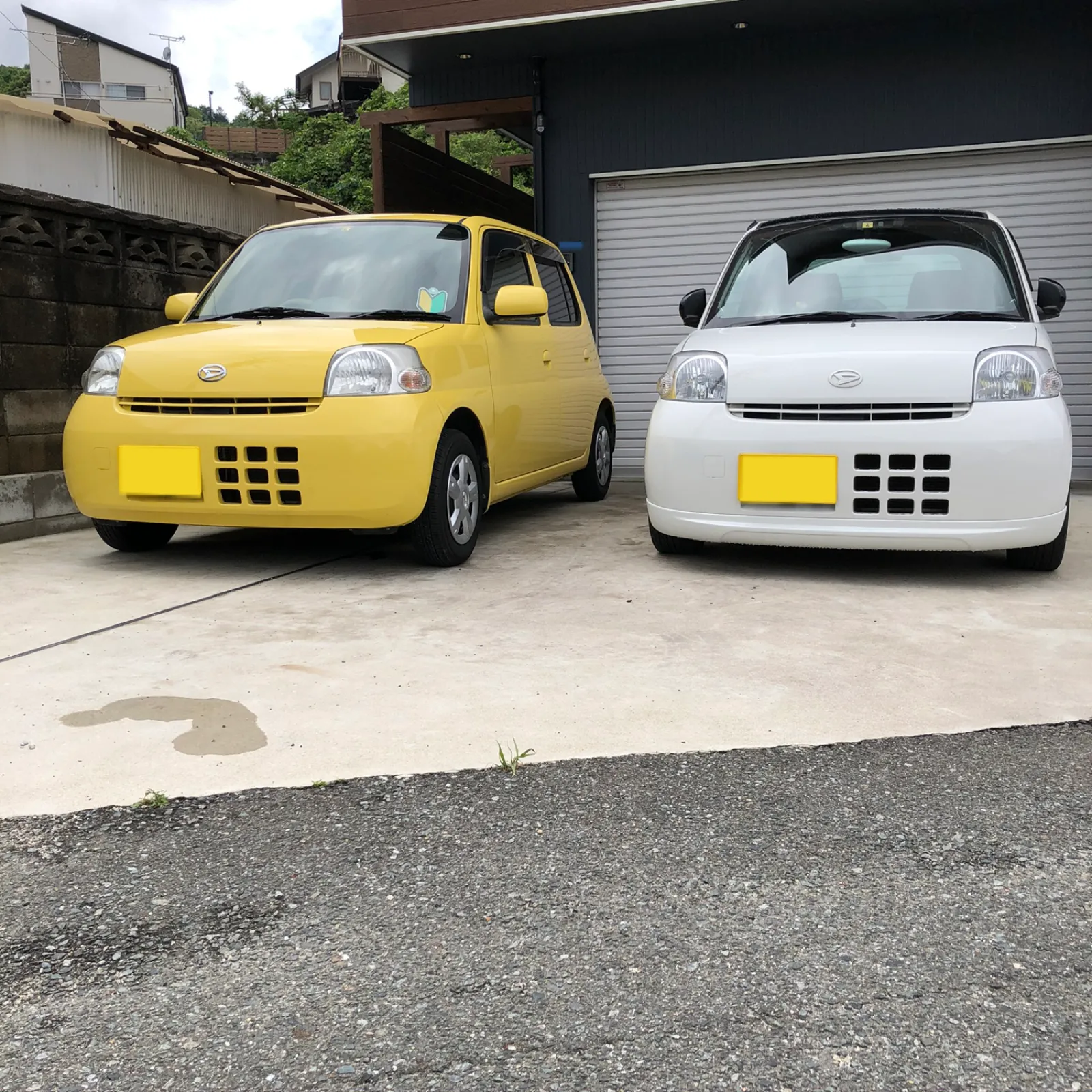 内装の次は外装かな〜？

左の黄色は
娘の→夫の通勤車
そして今はもう無い（；＿；）


https://minkara.carview.co.jp/userid/784961/car/667379/profile.aspx