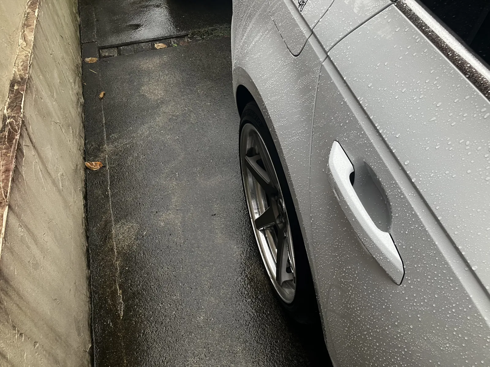リアももうちょいいけますね！
次は車高かなw
マフラーかなw