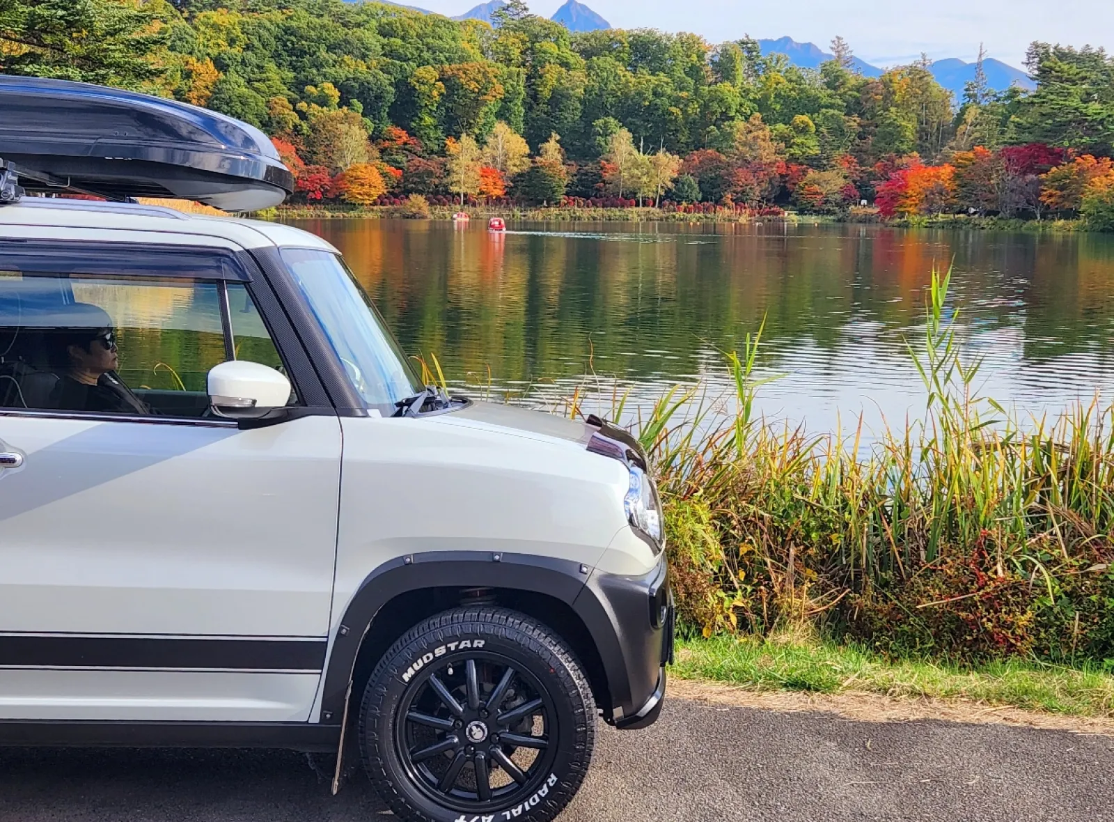 少し早いかなと思いながら行った蓼科湖
意外と良かった🍁
今週後半あたりが紅葉ピークかな？