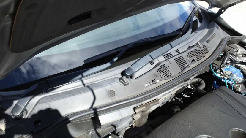 ワイパーカウル塗装 2023.10.29