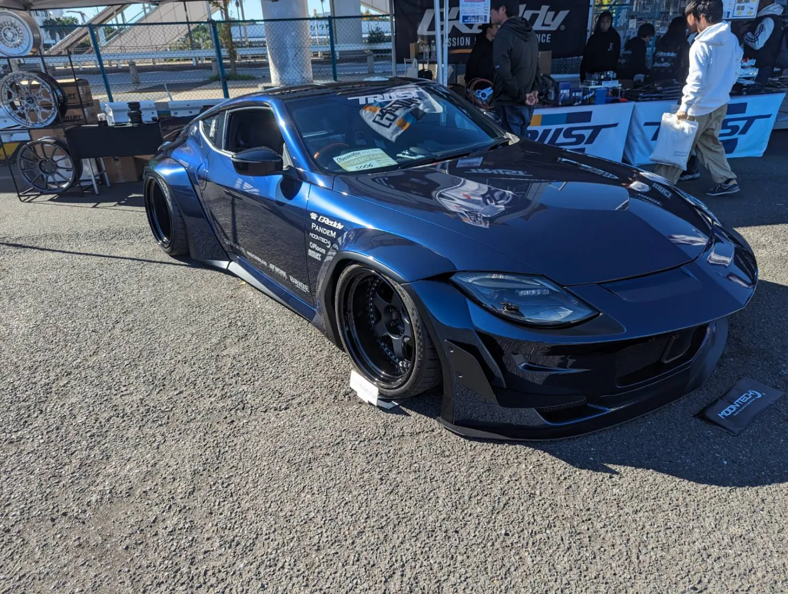 新型フェアレディZカスタム車両。