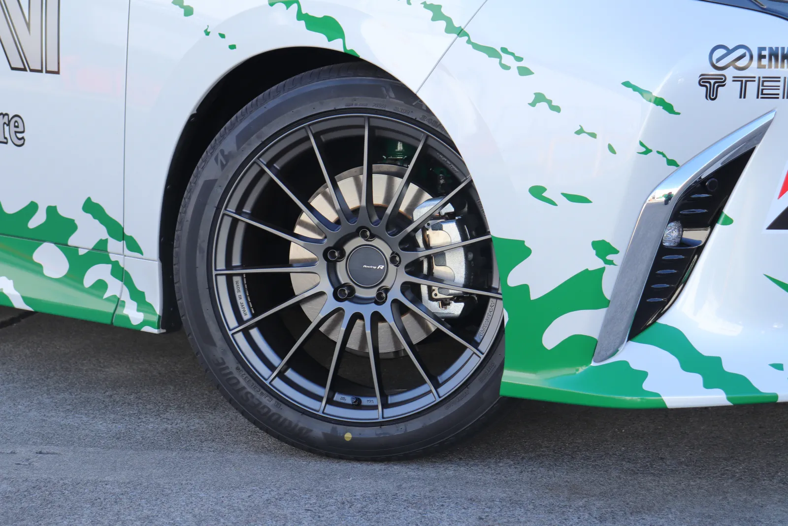 市場】エンケイ レーシング レボリューション RS05RR 11.0-20 ホイール