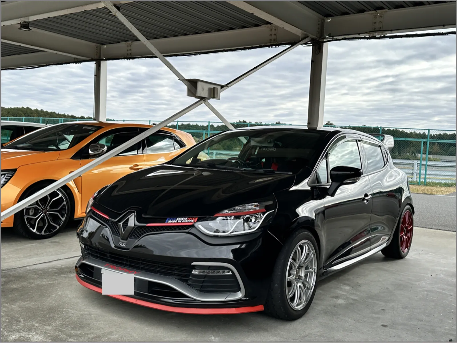 レビュー ルーテシア4RS | ルノー ルーテシア クルマレビュー