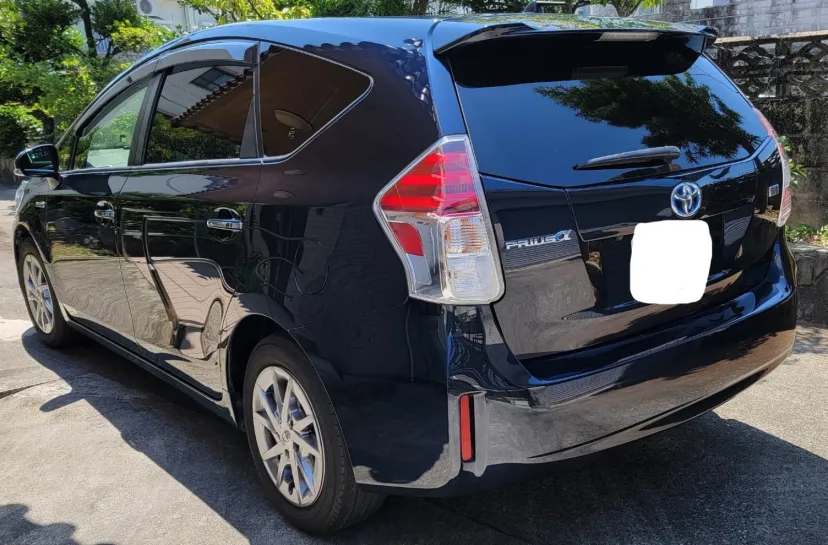 トヨタ プリウスα