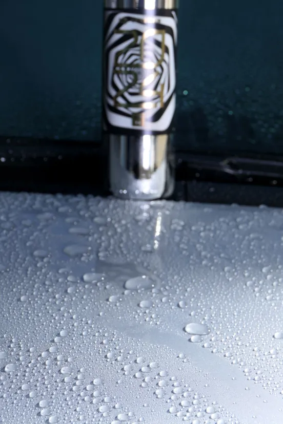 2024モデルは最大撥水角132度の疎撥水系へ進化【新着カーグッズ 2024 Spring】SPASHAN 2024