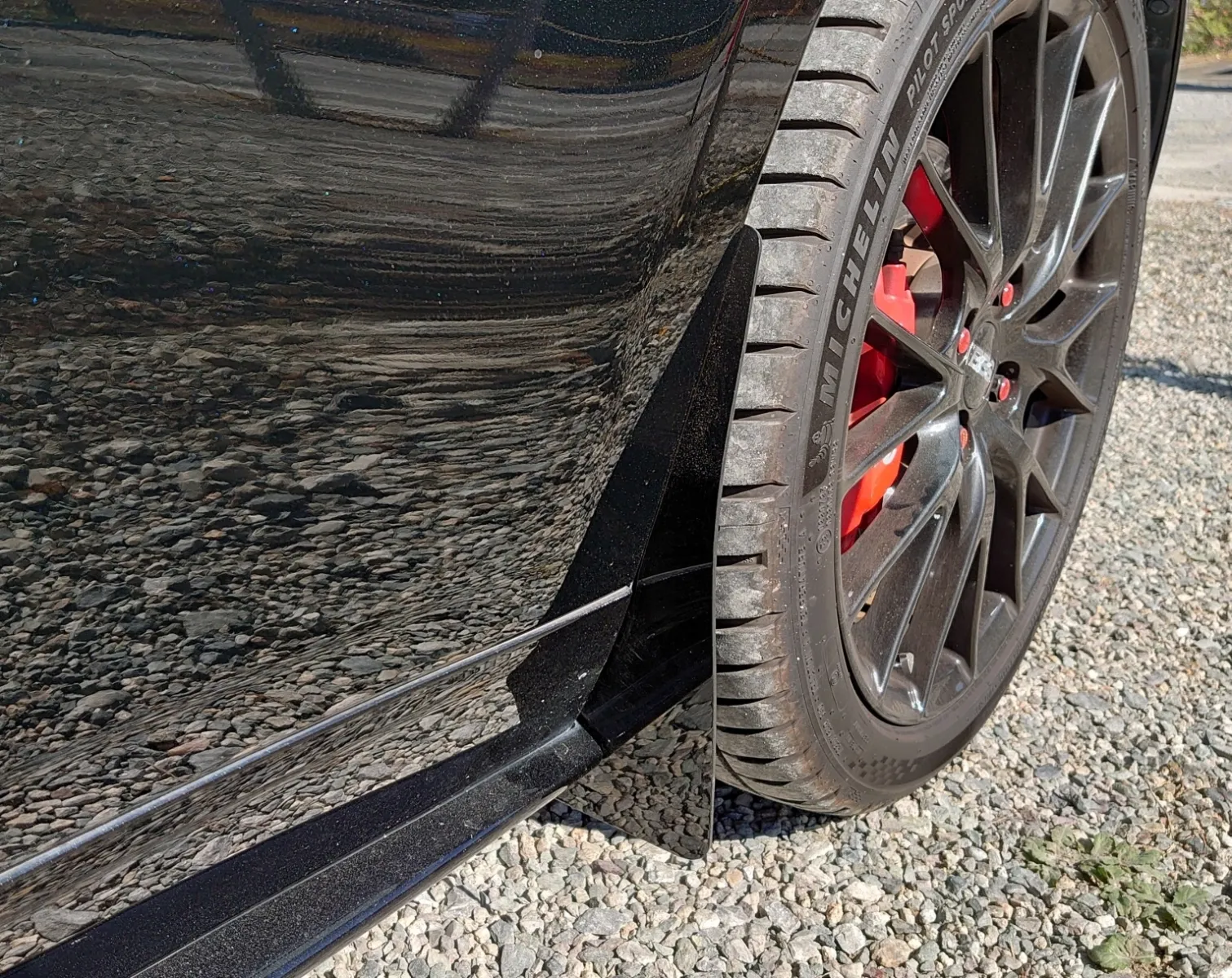 ☆ 純正オプションのMAZDASPEEDサイドスカートを付けていても、何とかにつきます！(^o^)v