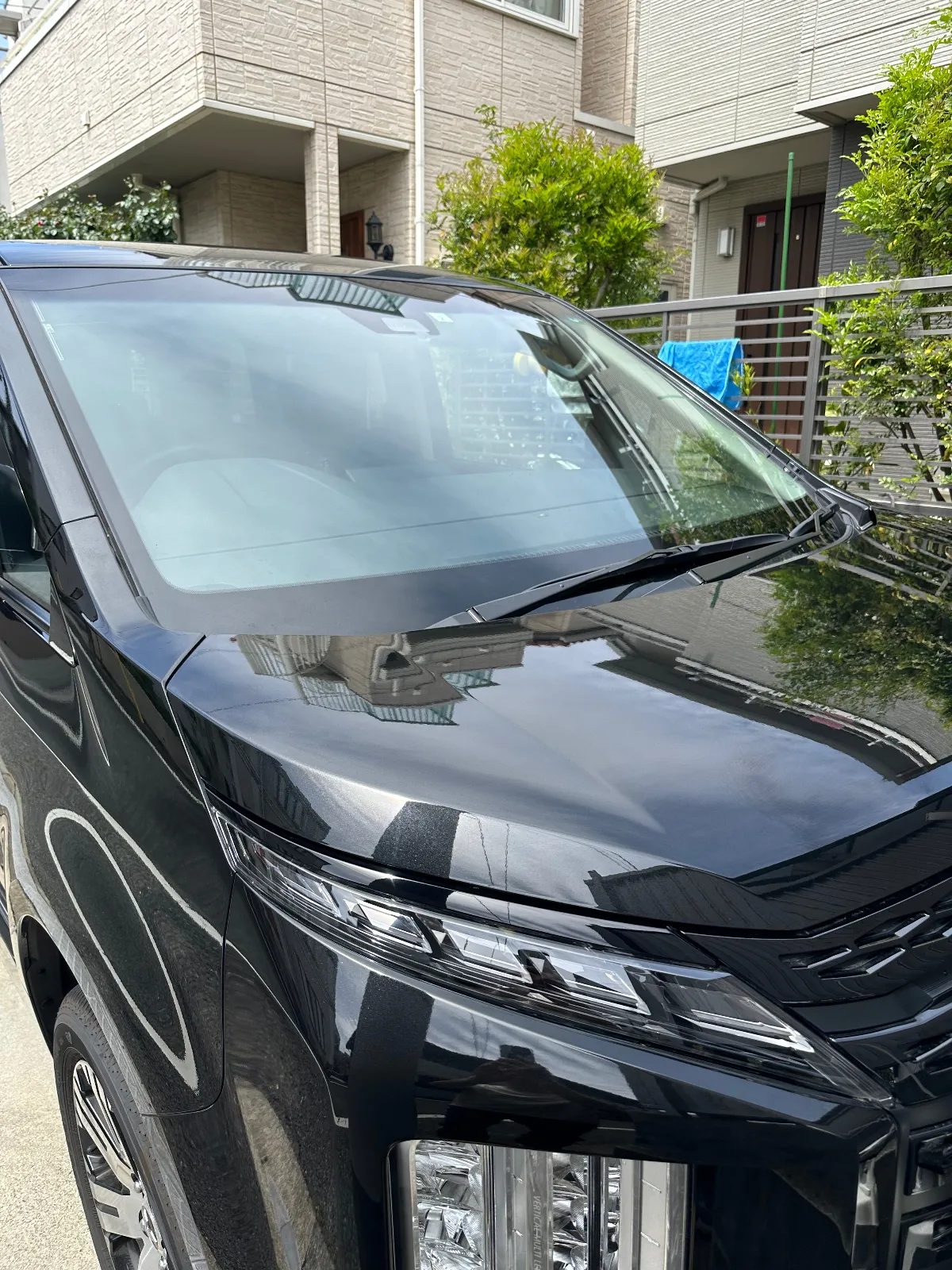 １時間かけて洗車して綺麗になりました！
黒は洗車後の満足感が高いですね😊