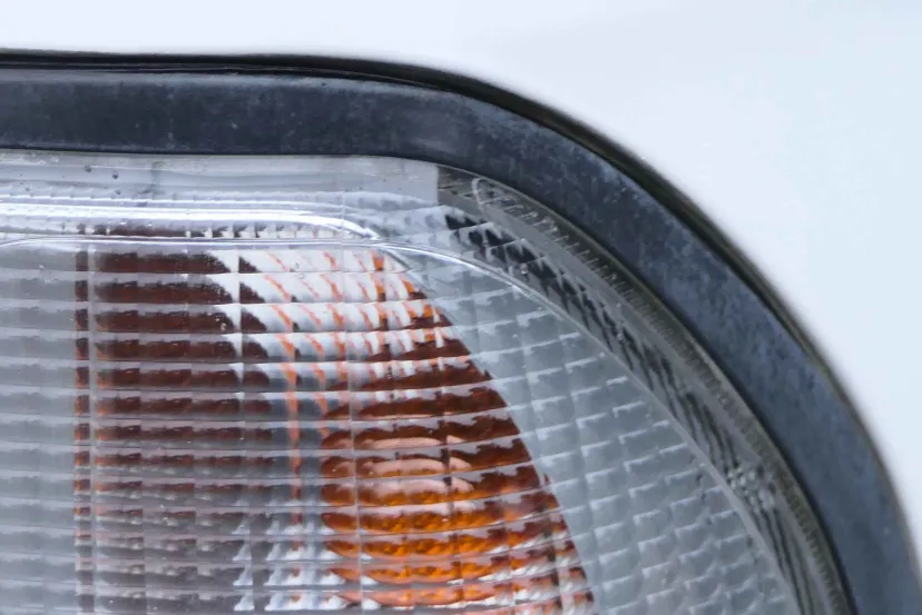 専用ケミカルで清掃＆コートすれば黒樹脂復活で細部が引き締まる【すっきりリフレッシュ！】未塗装樹脂編