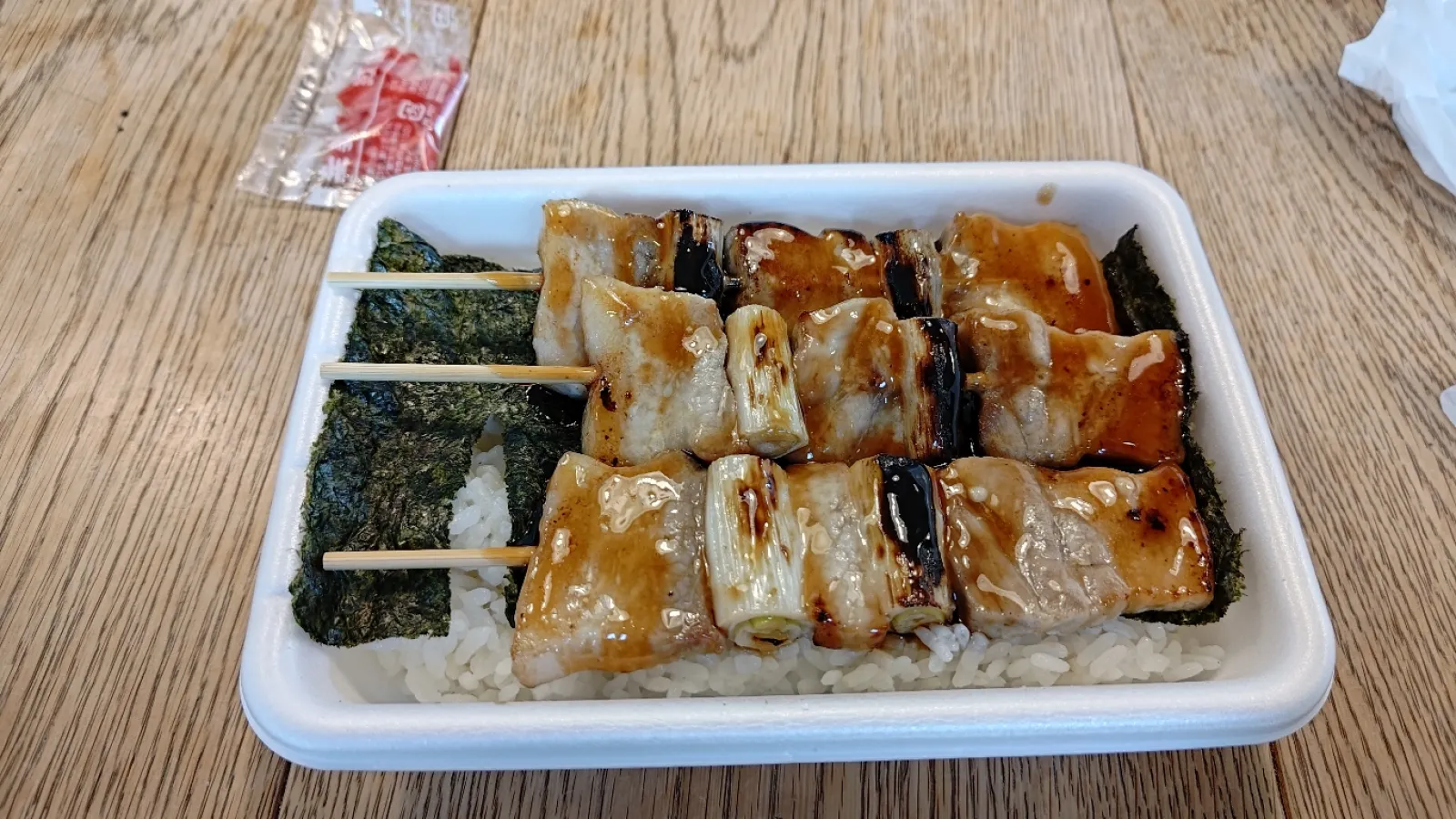 朝ご飯にハセストの焼き鳥弁当！
これにて目的終了！
道の駅を巡りつつ帰りましょうか