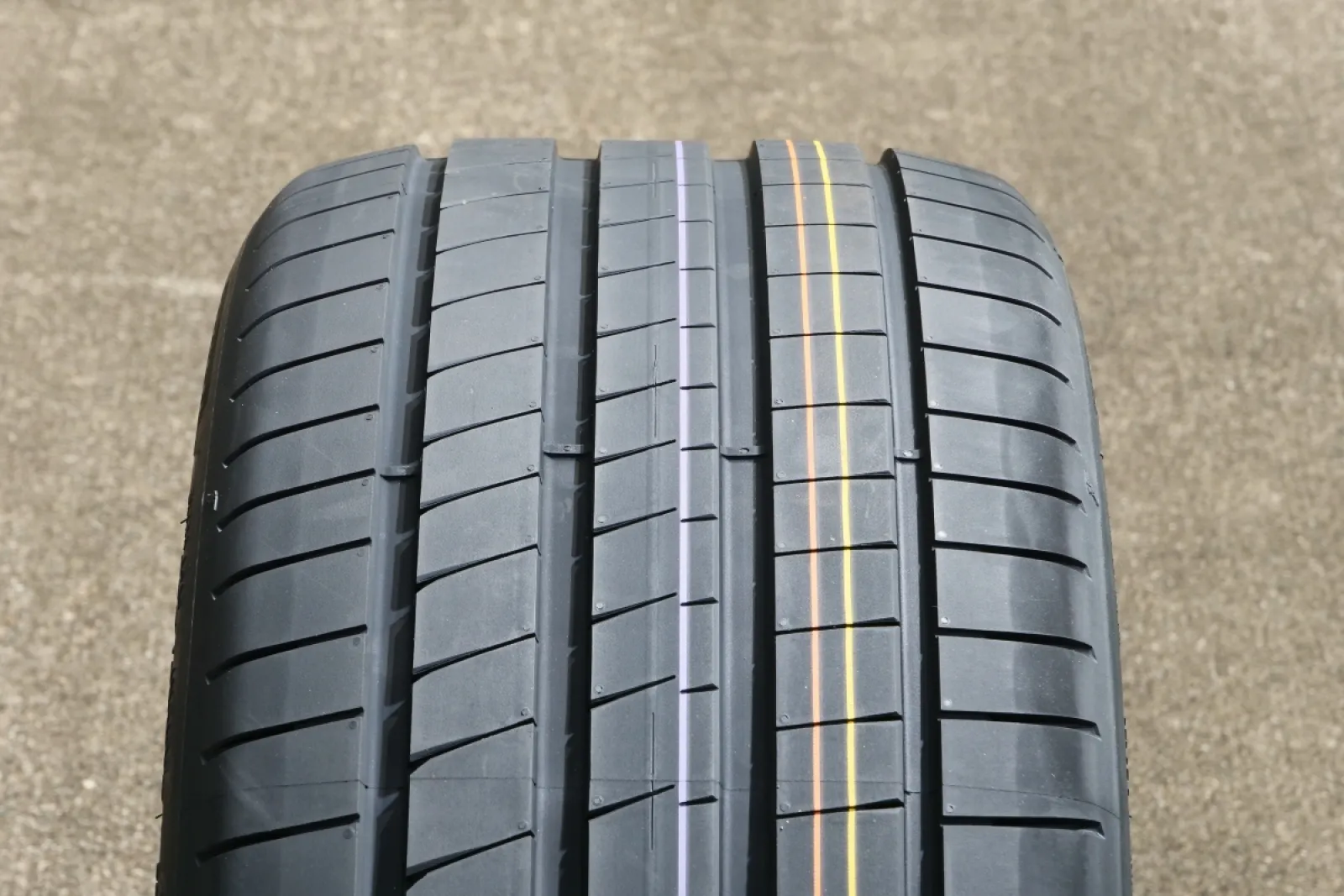 グッドイヤー(EAGLE F1 ASYMMETRIC 6)サマータイヤ走行体験 グッドイヤー(EAGLE F1 ASYMMETRIC 6)サマータイヤ走行体験