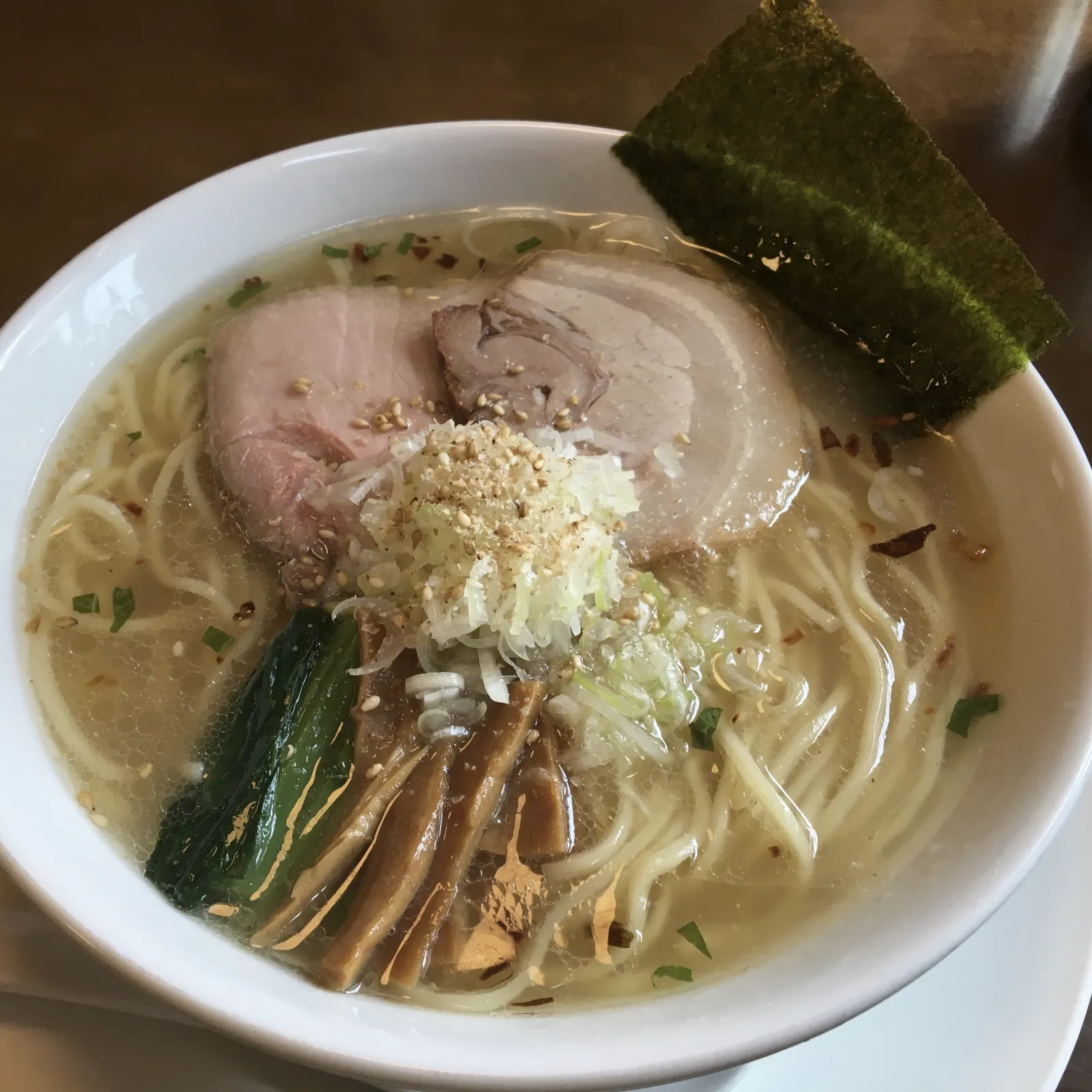 新潟市江南区
もん吉さんのしおラーメン