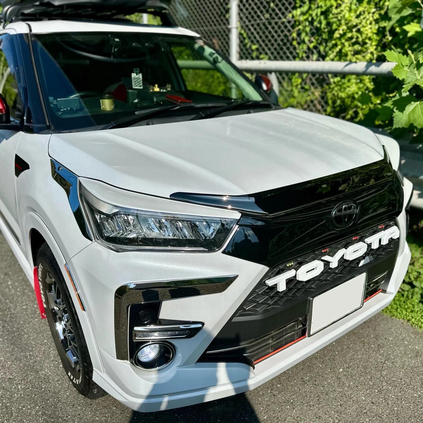 フードガーニッシュ取付け🚘✨️