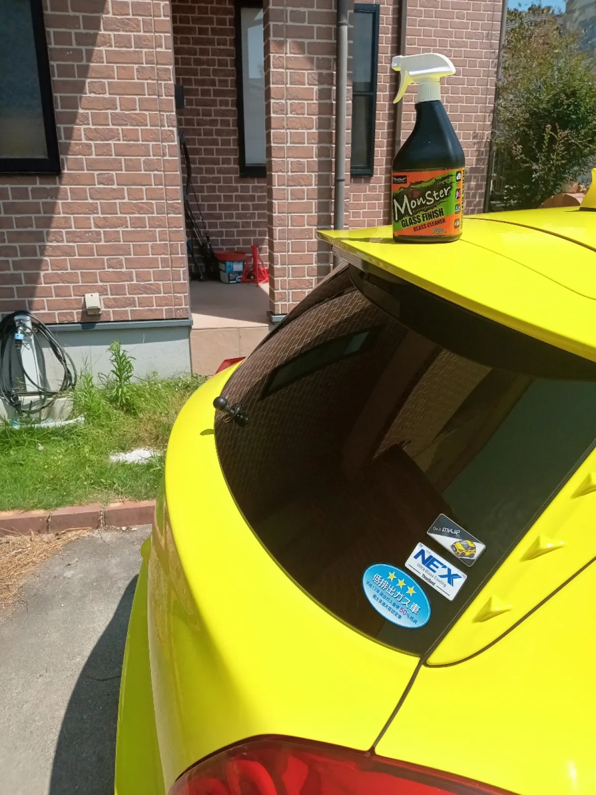 私個人の意見ですが、モンスターガラスフィニッシュはお値段も手頃で使いやすく感じました✌️