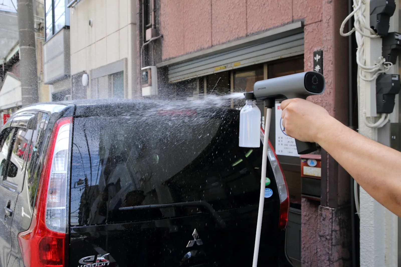 どこでも高圧洗浄できる!?【用品考課】充電式で水道栓要らずの