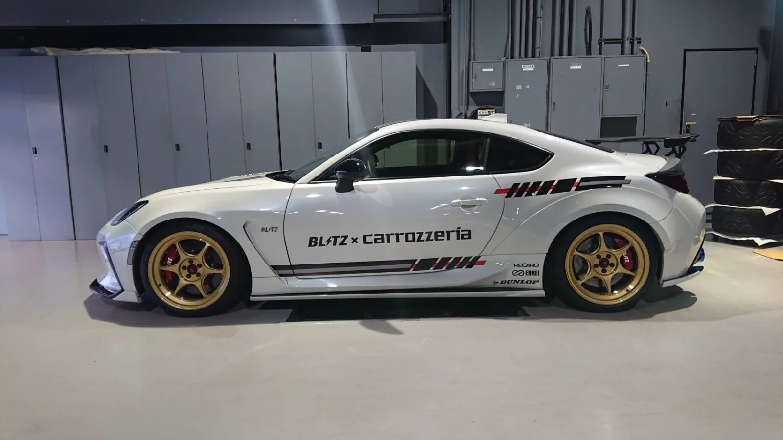 11月30日、12月1日
スーパーオートバックスかわさきさんの店頭で
BLITZ×carrozzeriaコラボレーションイベント
商品体感フェアが開催されました！
