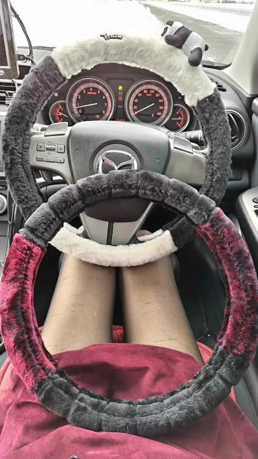 で、こちらのパンダのぬいぐるみ付タイプにしました(笑)
こちらはもふもふは厚過ぎないので持ちやすくなりました。