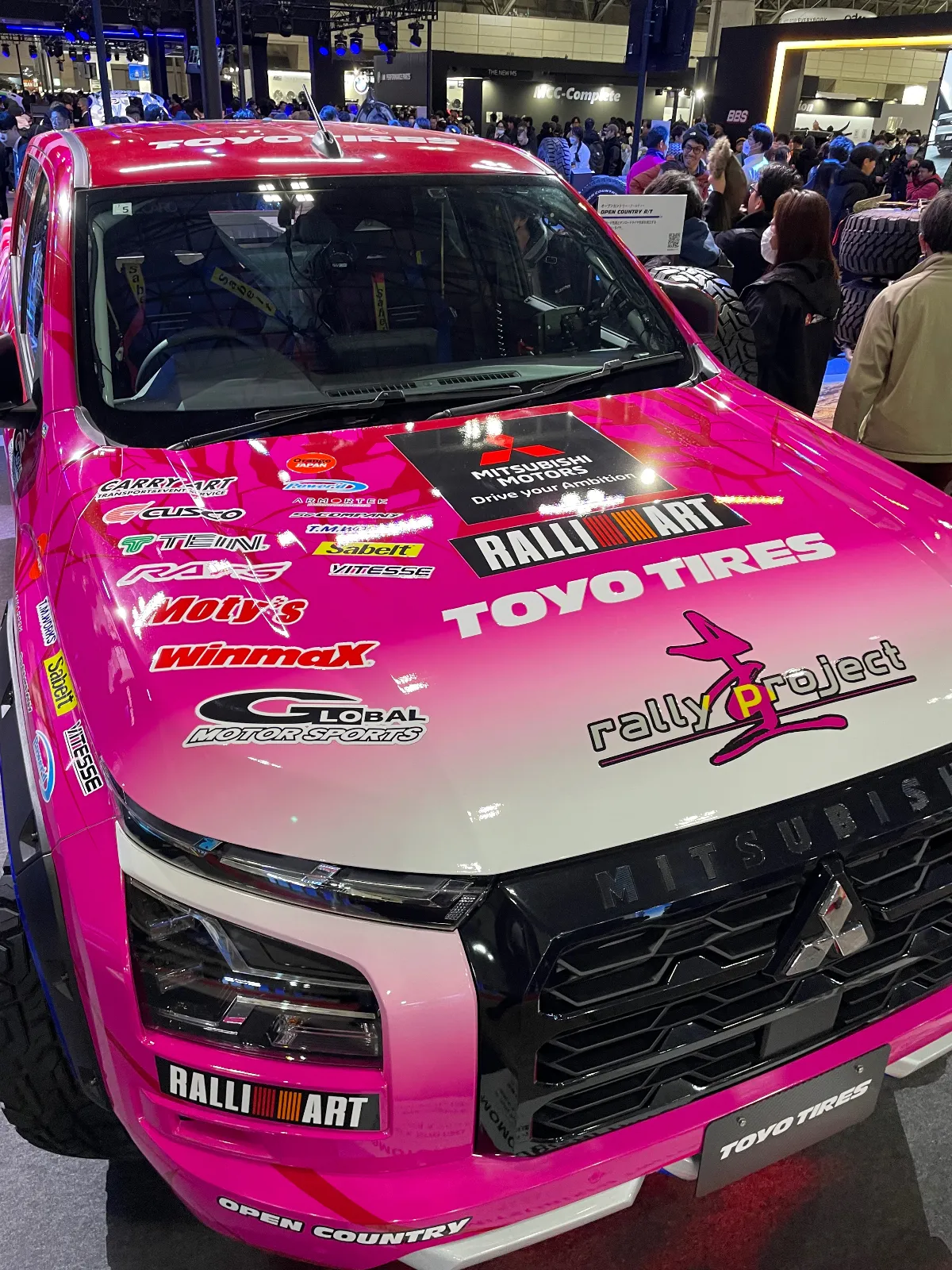 東京オートサロン　トーヨータイヤブース