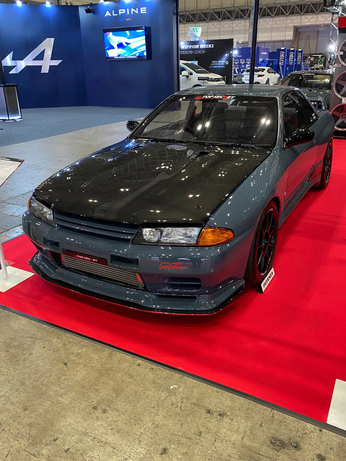 TOP SECRET R32
32のサイズ、これくらいがちょうどいいですね〜