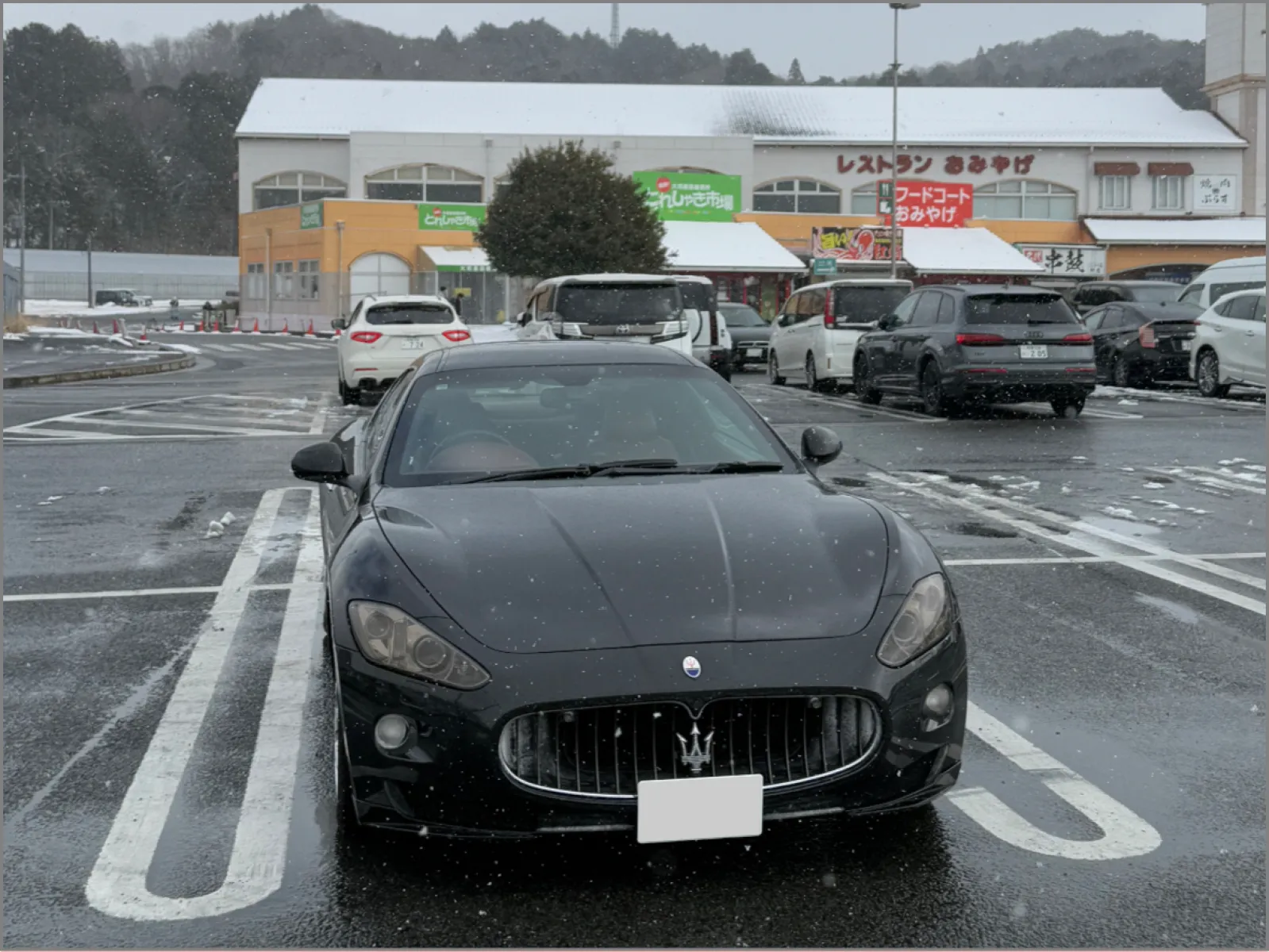 奈良の針T・R・S(針テラス)へドライブに行きました。

生憎の雪でしたが、それなりに人もいました。