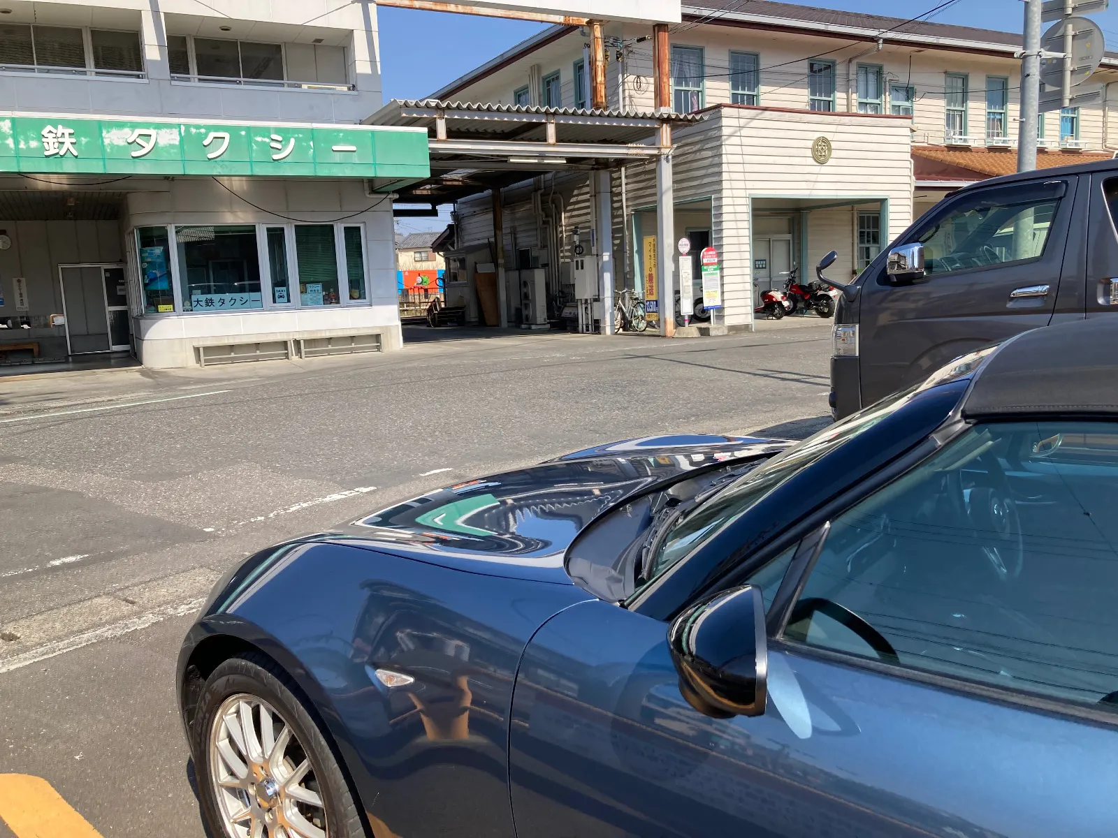 SLを見たので、新金谷駅まで来ました。
午後の二便目が駅に停車してるはずなので
勇姿を見ていきましょう。
