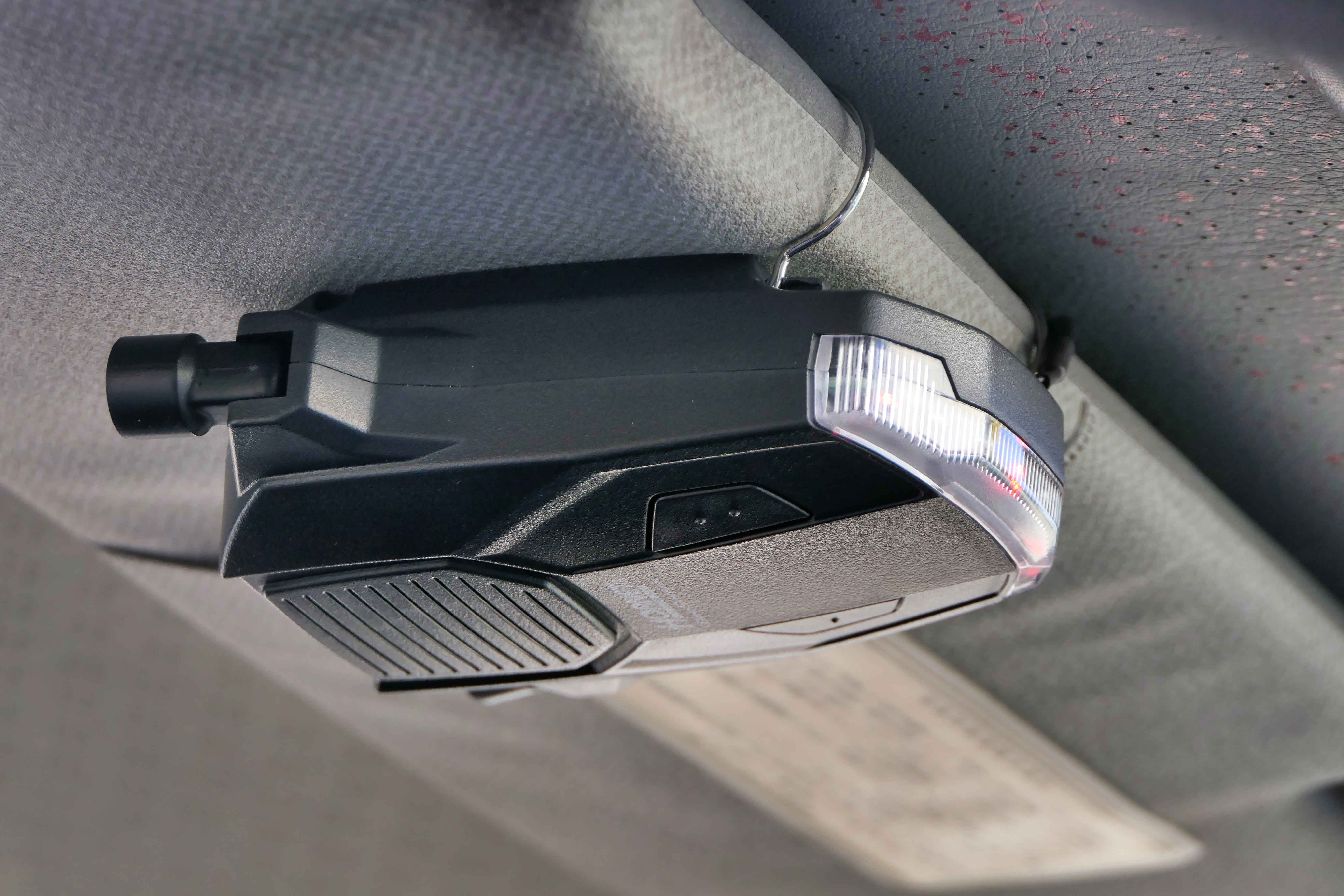 簡単取り付けでも音と光の犯罪抑止効果は絶大！【用品マーケット“春