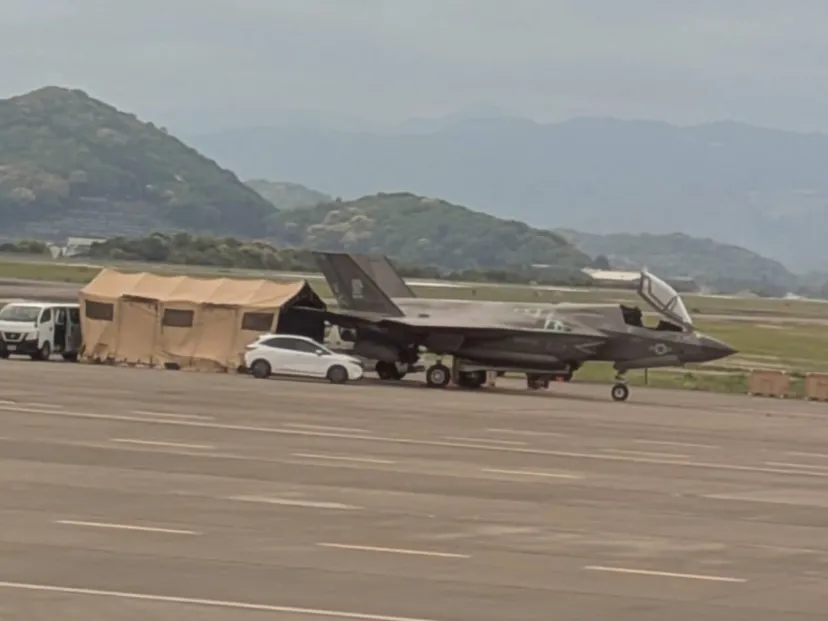 高知龍馬空港に戦闘機