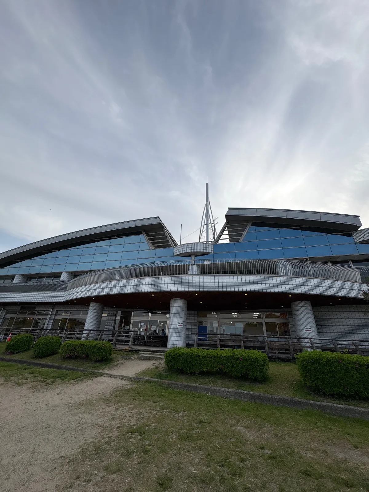 湖畔にある道の駅。のんびりできます