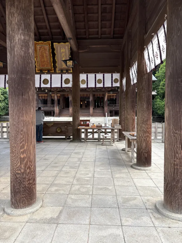 早朝の宮崎神宮