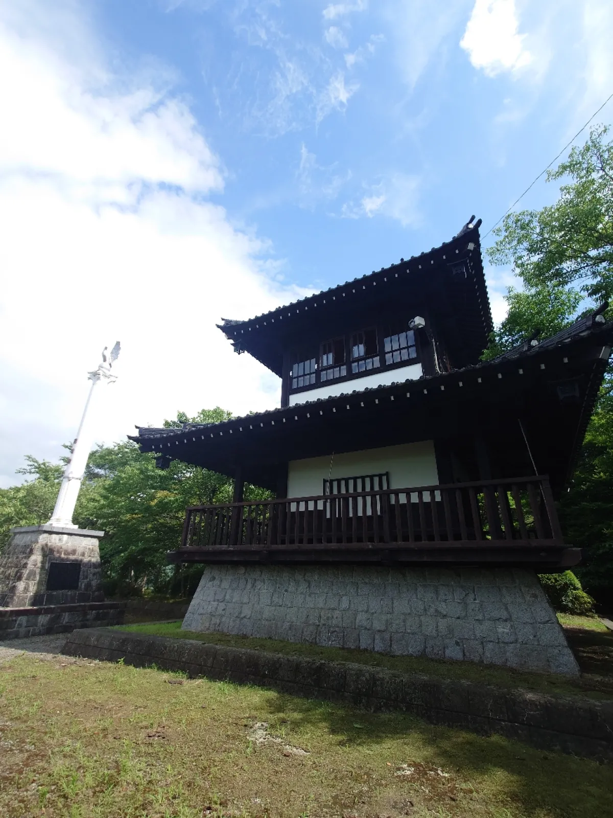 鍋倉城址公園の展望台
三の丸の跡地にあります。