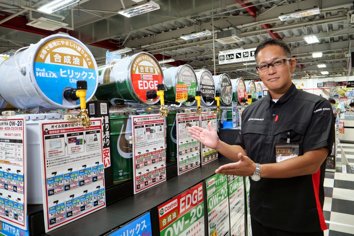 売り場担当者に直撃インタビュー！【エンジンケア処方箋】オイル販売