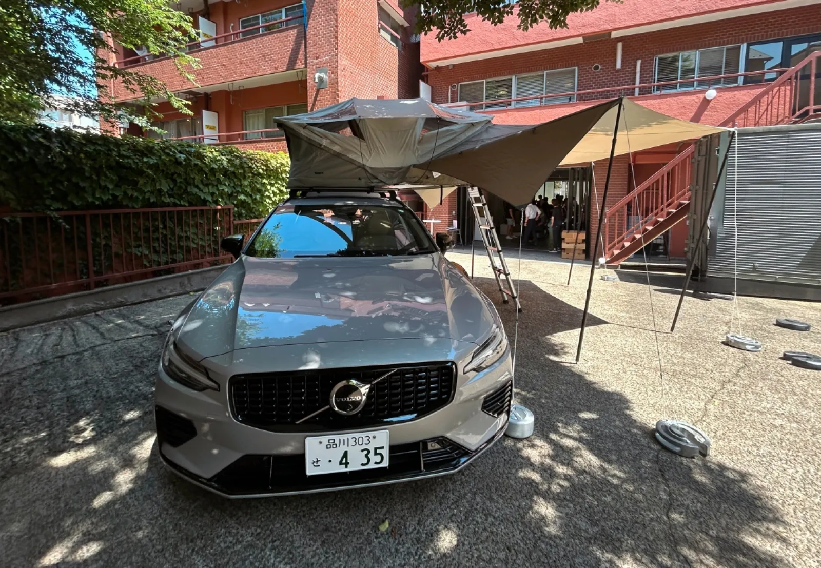 THULEの最新ルーフボックス＆ルーフテントをチェック！【夏の野外活動