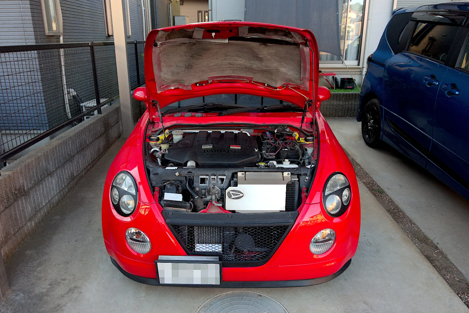 自分のコペンは製造されてから20年目、家に来てから14年になります
だいぶ古い車になりましたが、今のところ元気に走ってくれるのでこの状態を維持していきたいな