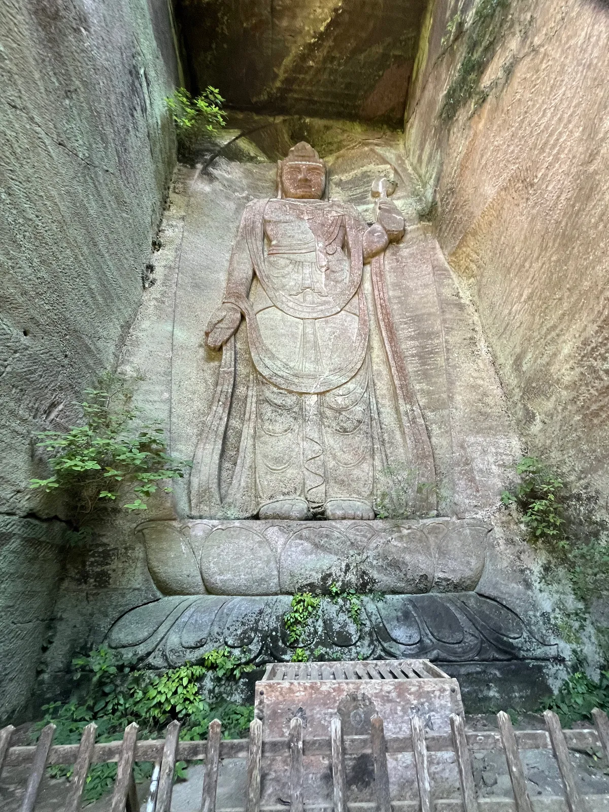 百尺観音